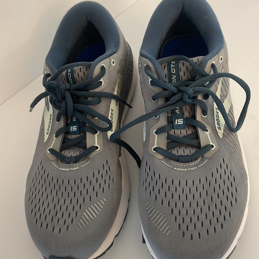 Brooks Addiction Running Shoes GTS 15 Women’s Wide 11.5D - Picture 2 of 6